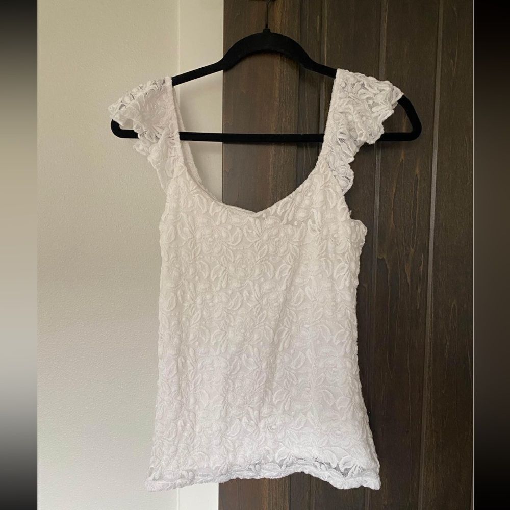 WOMENS GUESS TOP SIZE SMALL